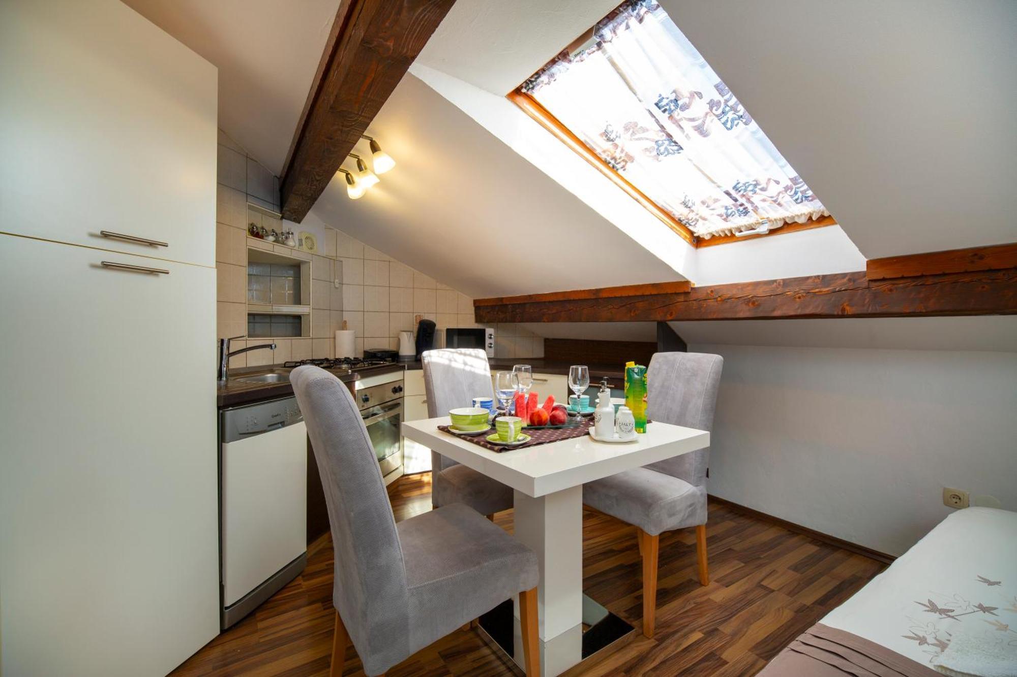 PUY Apartman Viki Stinjan מראה חיצוני תמונה