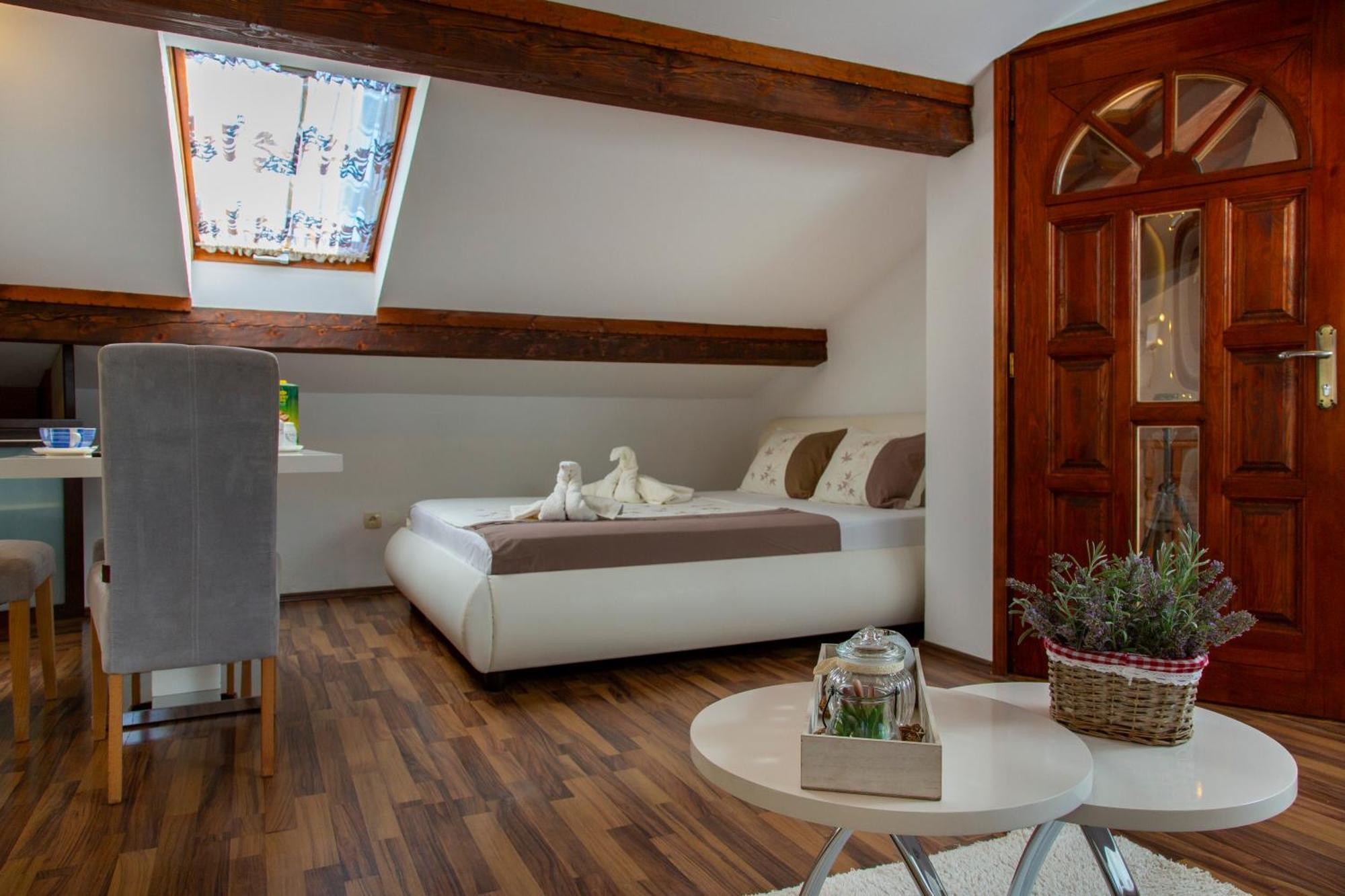 PUY Apartman Viki Stinjan מראה חיצוני תמונה