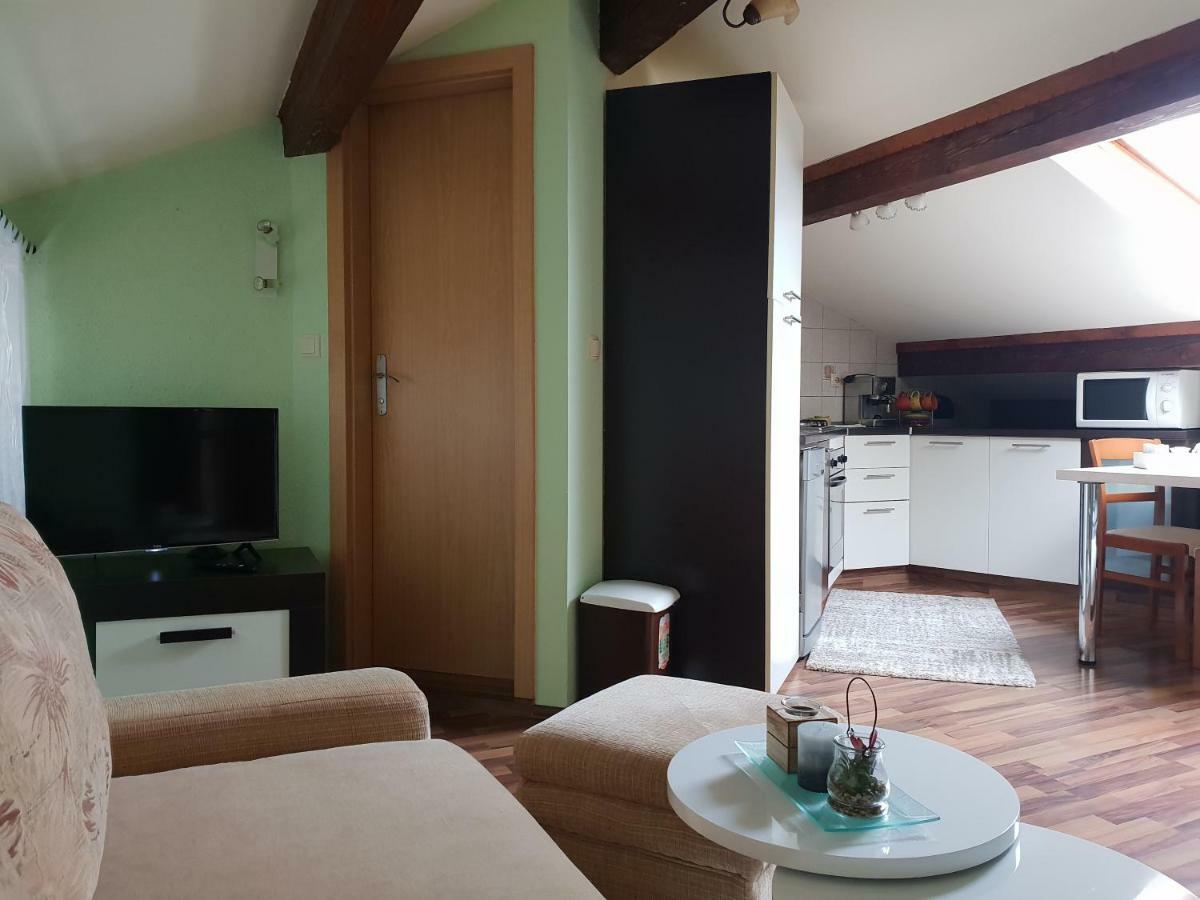 PUY Apartman Viki Stinjan מראה חיצוני תמונה